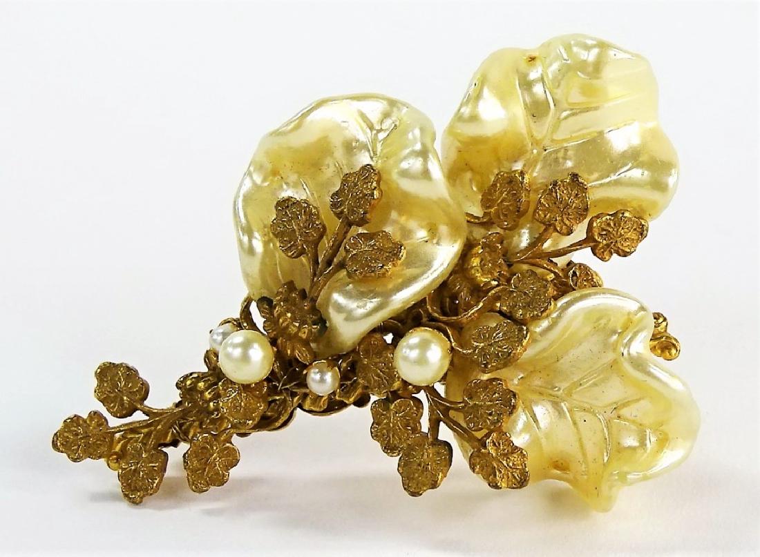 MIRIAM HASKELL LARGE FAUX MOP BROOCH (1 of 2)