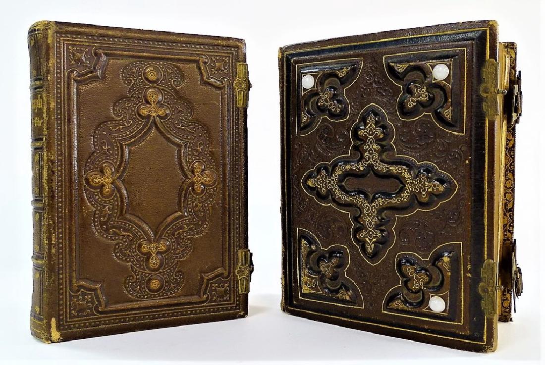 2 ANTIQUE LEATHER BOUND PHOTOGRAPH ALBUMS PHOTOS (1 of 4)