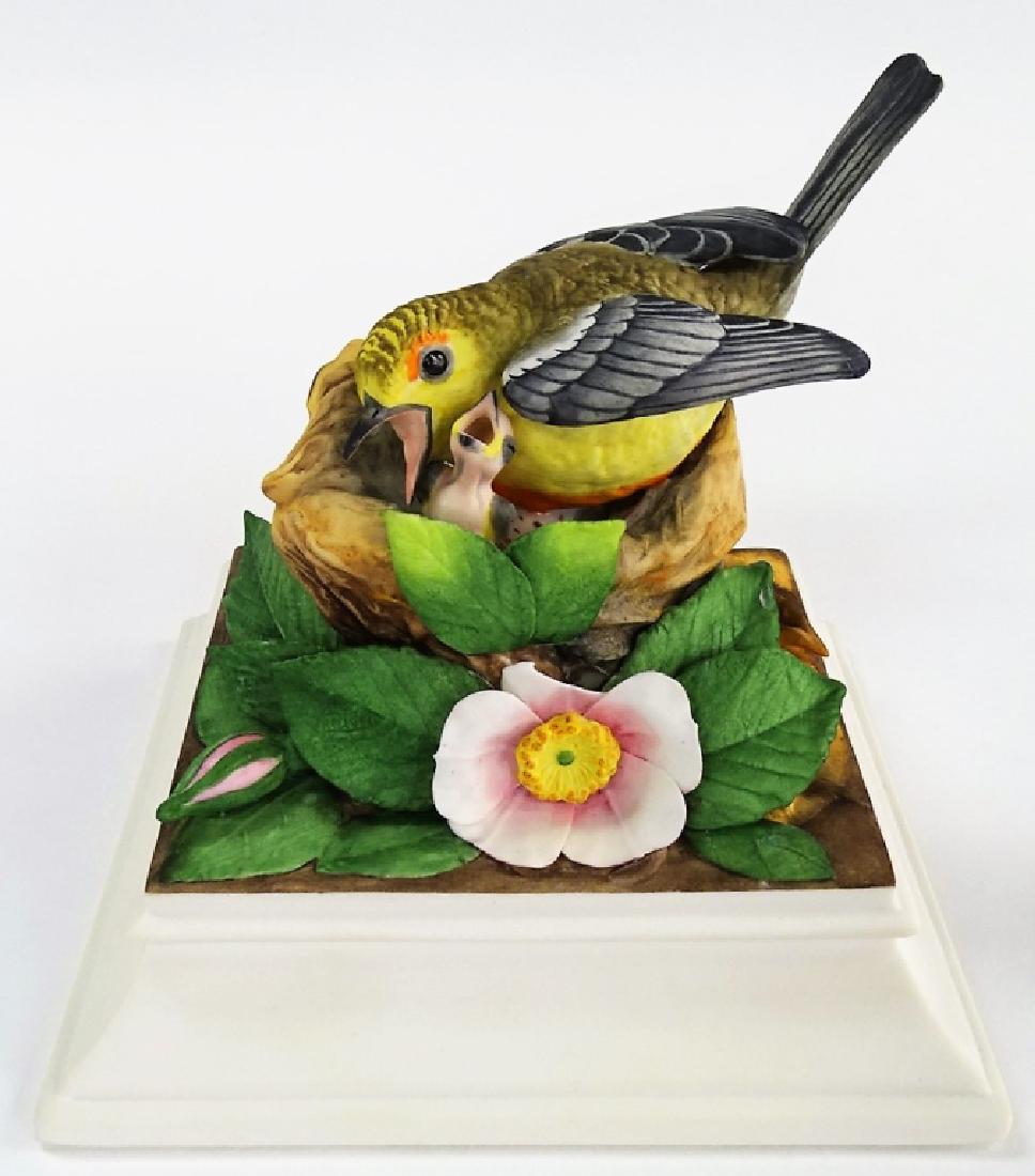 BOEHM BISQUE PORCELAIN PROTHONOTARY WARBLER (1 of 2)