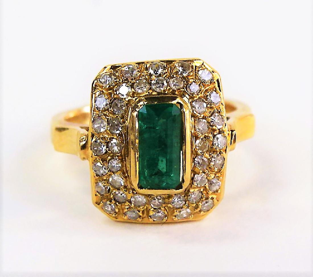 ESTATE 14KT YELLOW GOLD DIAMOND & EMERALD RING (1 of 4)