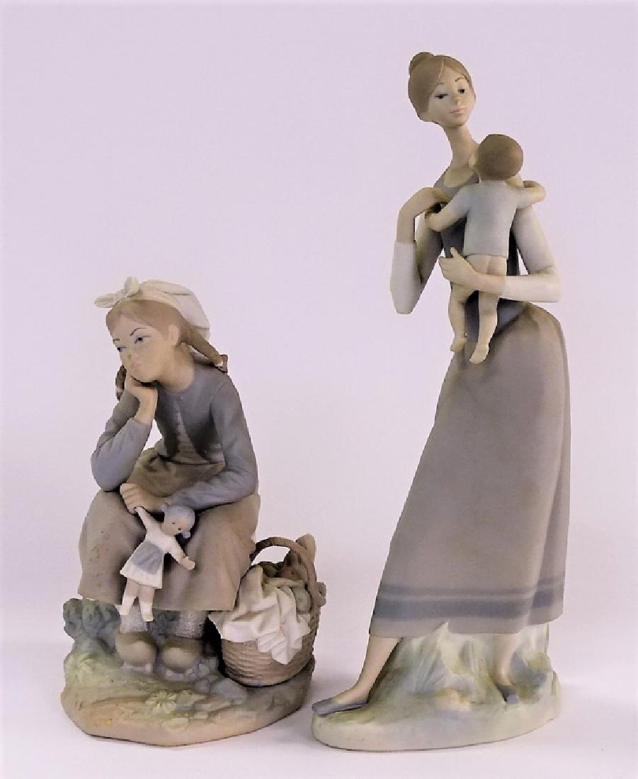 2 RETIRED LLADRO MATTE FINISH PORCELAIN FIGURES