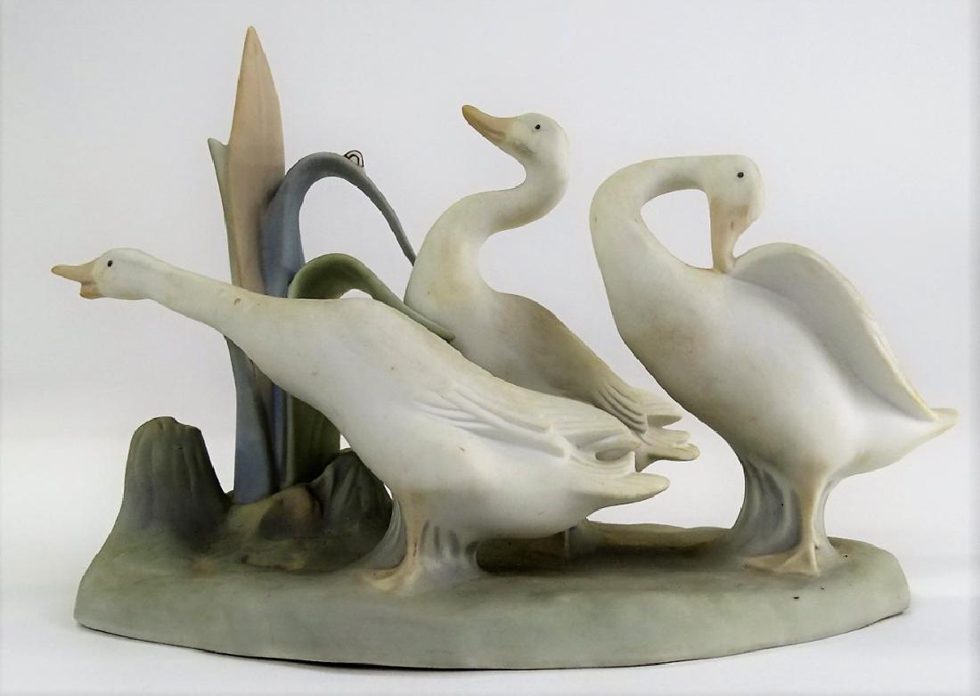 LLADRO PORCELAIN 'GEESE GROUP' #4549 (1 of 3)