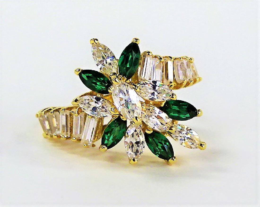 LADIES EXTRAVAGANT 14KT YG EMERALD & DIAMOND RING (1 of 5)