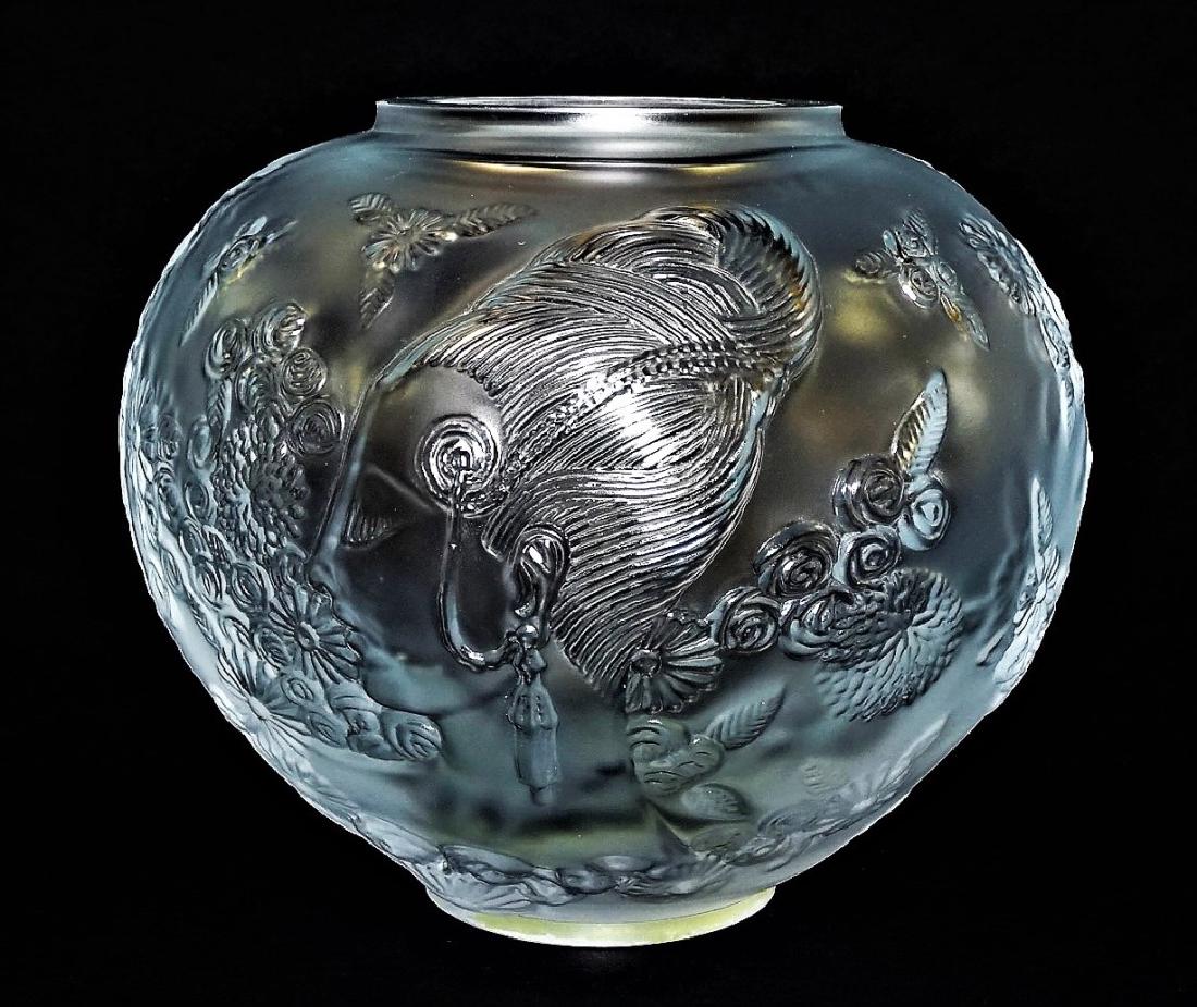 ERTE "FLOWERS AMONG FLOWERS" GLASS URN / VASE (1 of 5)
