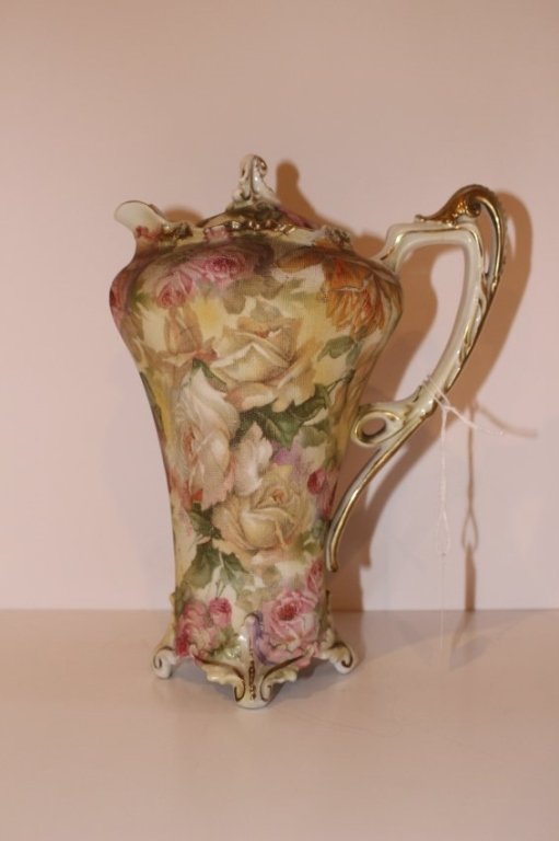 ANTIQUE ROYAL BAYREUTH ROSE TAPESTRY COFFEE POT: Very rare early 20th century pot. Pot bears the blue makers mark to base. Measures approximately 9" tall. Shipping U.S. $40 plus insurance. Condition: Good.