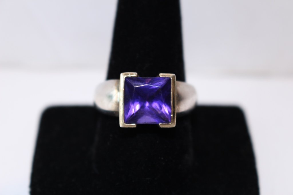 LARGE SIGNED JUDITH RIPKA STERLING AMETHYST RING (1 of 4)