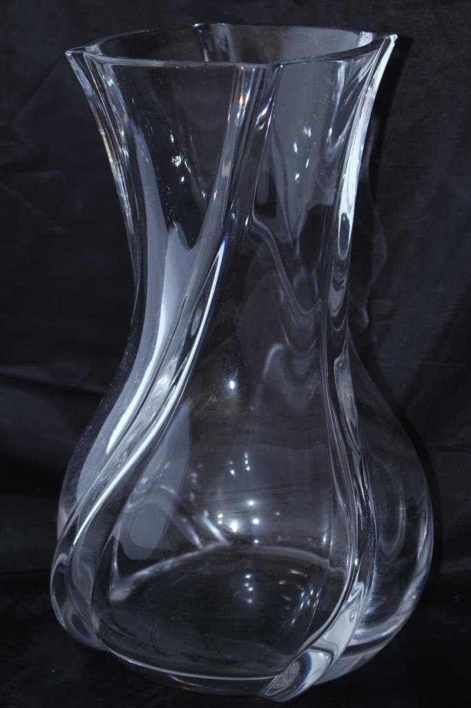 LARGE BACCARAT CRYSTAL SERPENTINE SIGNED VASE (1 of 6)