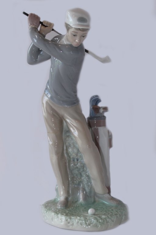 Lladro golfer male Product Number 4824 (1 of 4)