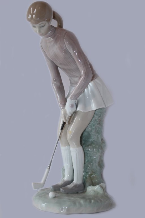 LLADRO FEMALE GOLFER #4851 (1 of 6)