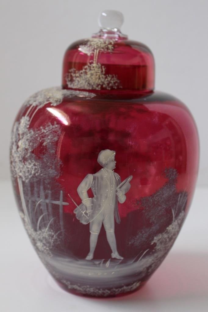 MARY GREGORY ANTIQUE RUBY COVERED VASE (1 of 4)