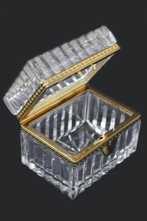 VINTAGE FRENCH CRYSTAL JEWELRY CASKET: Comes with the original key. From a Miami Beach estate. Possibly Baccarat. Measures 6" wide. Shipping inside the U.S. to be $35 plus insurance.