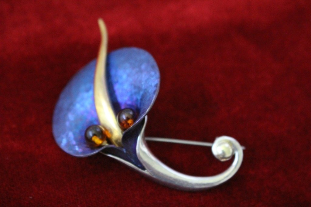 VINTAGE MODERNIST DEMI PARURE JEWELRY SIGNED AW: Aage Weimar Stone Type: Amber, silver and enamel, circa 1950's, calla lilly, pendant, excellent condition, 2 1/2" totl weight 21 grams, very rare find not many items from this designer around, shippin