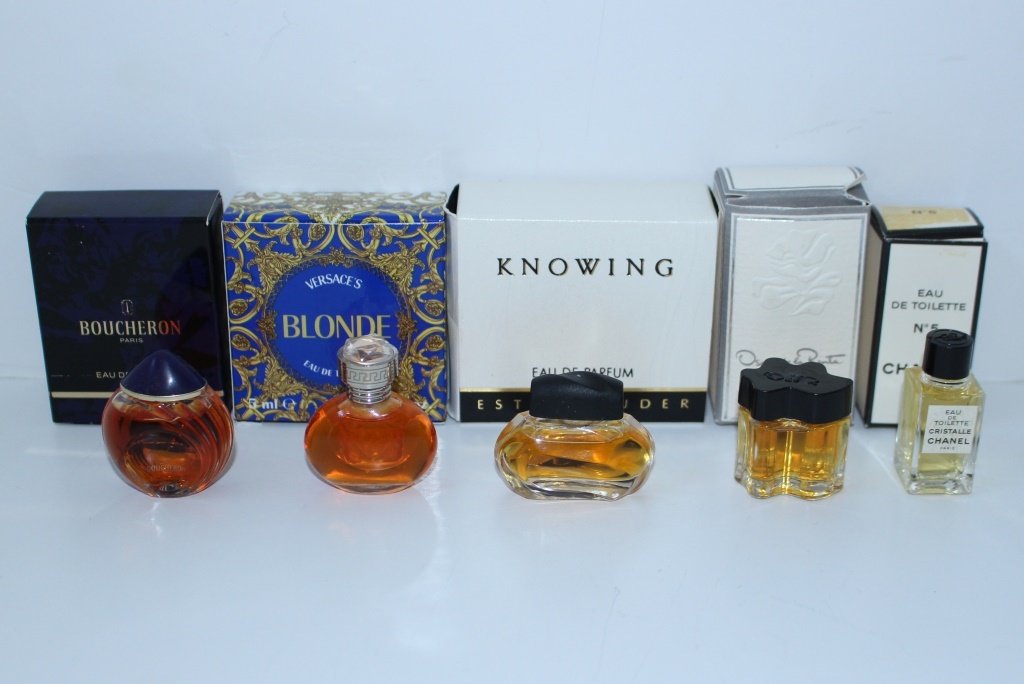 LOT OF 5 MINIATURE PERFUME BOTTLES WITH BOXES (1 of 1)