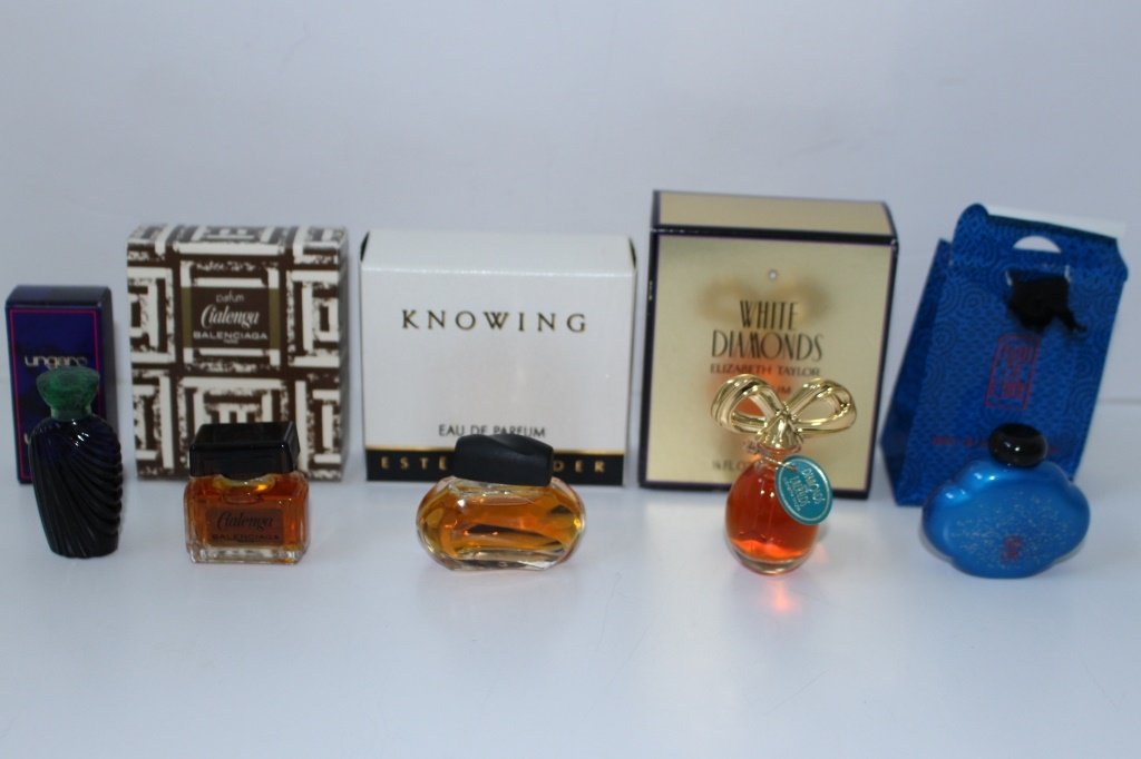 LOT OF 5 MINIATURE PERFUME BOTTLES WITH BOXES (1 of 1)