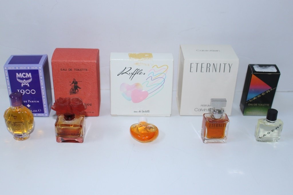 LOT OF 5 MINIATURE PERFUME BOTTLES WITH BOXES (1 of 1)
