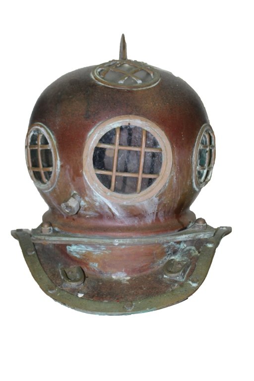 ANTIQUE LARGE BRASS AND COPPER DIVING HELMET (1 of 5)