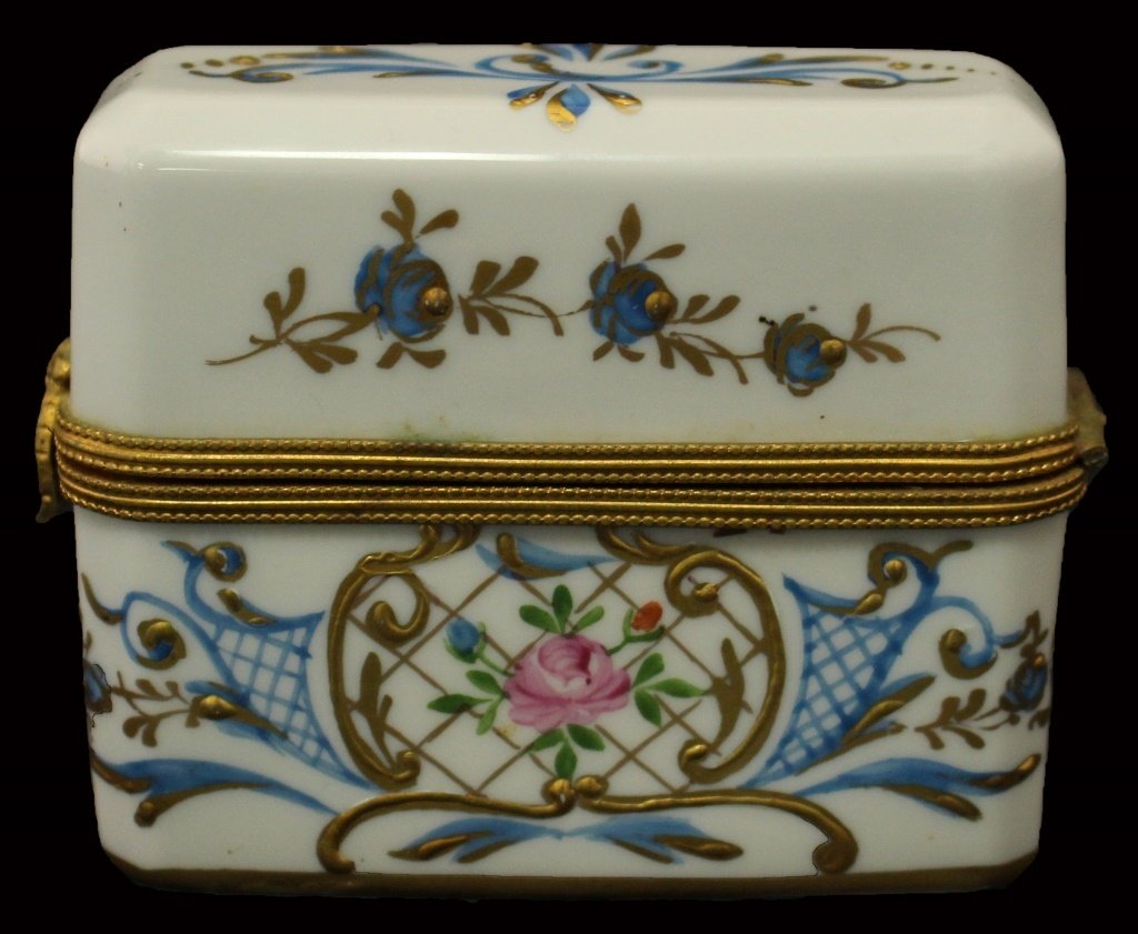 HAND PAINTED LIMOGES PERFUME BOX WITH BOTTLES (1 of 4)