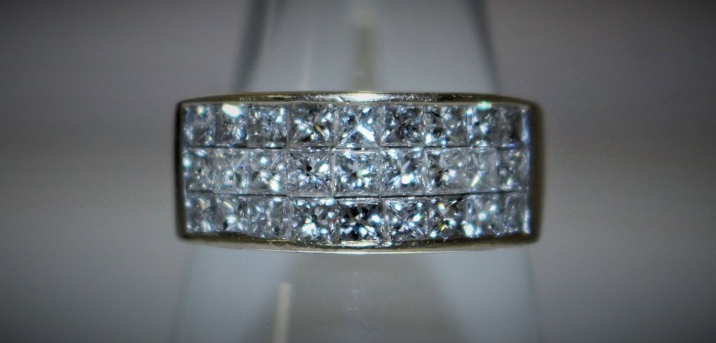 ESTATE 14KT WG AND 1 1/2CT DIAMOND RING (1 of 4)