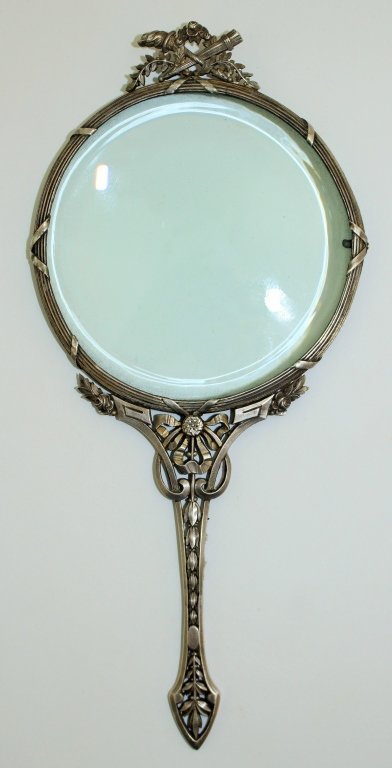 ANTIQUE CONTINENTAL STERLING MAGNIFYING GLASS (1 of 2)