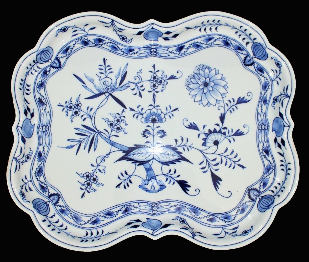 MEISSEN BLUE ONION PORCELAIN SERVING TRAY (1 of 3)