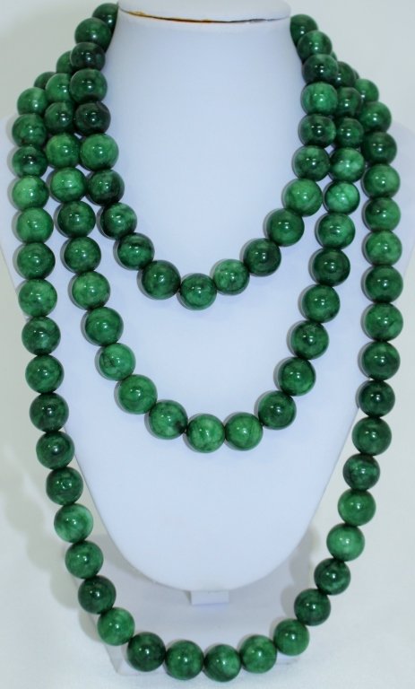 CHINESE JADE OPERA LENGTH BEADED NECKLACE (1 of 2)