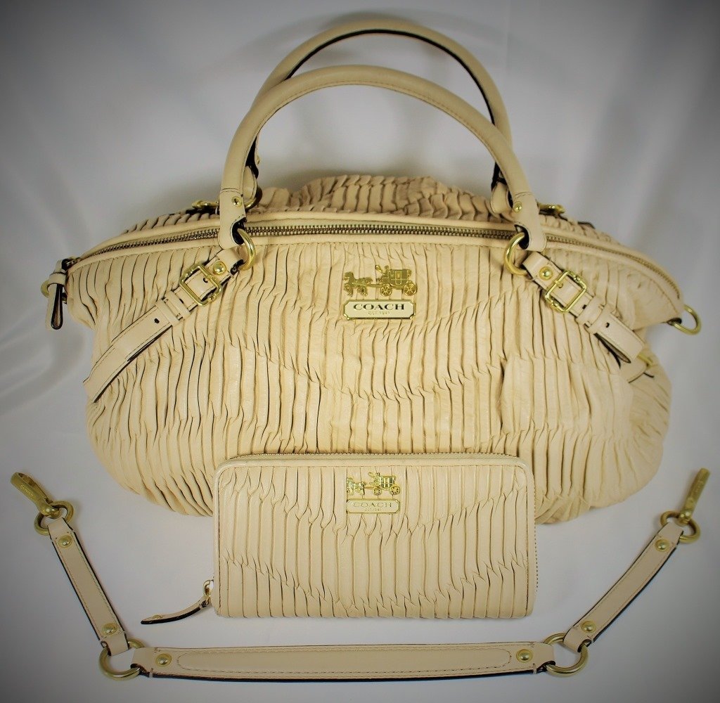 COACH SHOULDER BAG CHAMPAGNE COLOR (1 of 8)