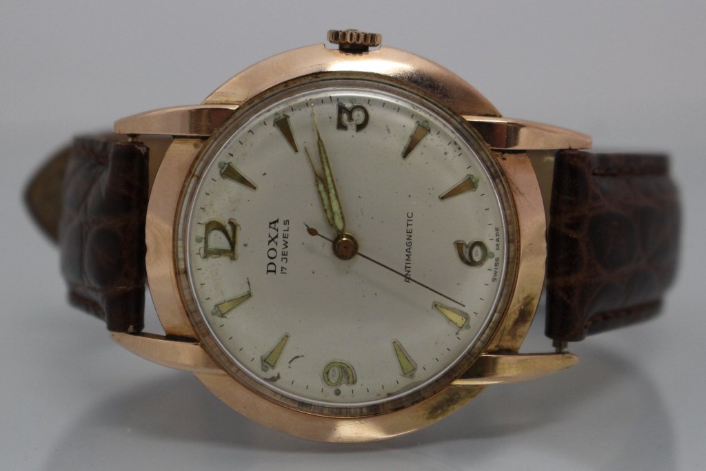 DOXA 14KT YELLOW GOLD VINTAGE WATCH (1 of 4)