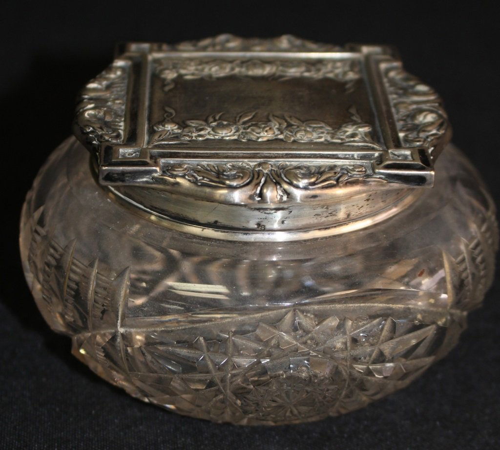 STERLING TOP & CRYSTAL DRESSER GLASS JAR (1 of 4)