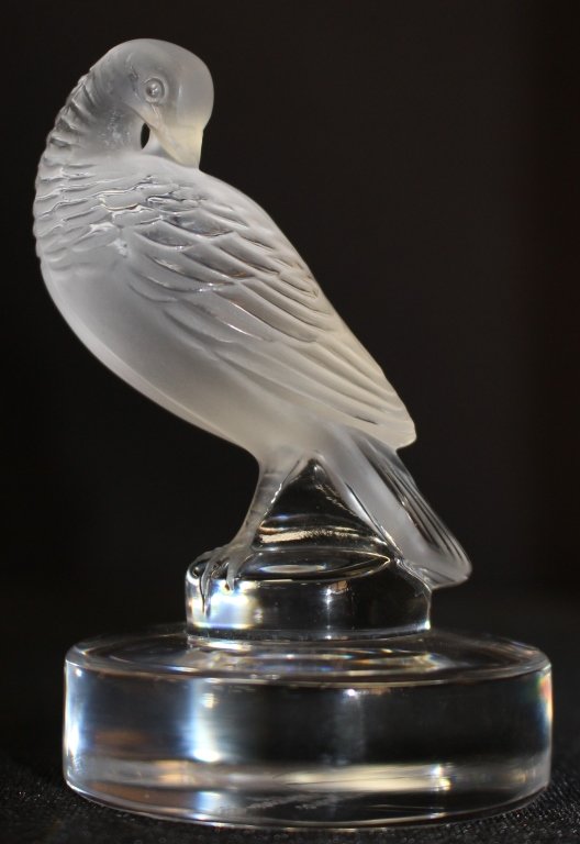 SMALL LALIQUE CRYSTAL BIRD PAPERWEIGHT (1 of 4)