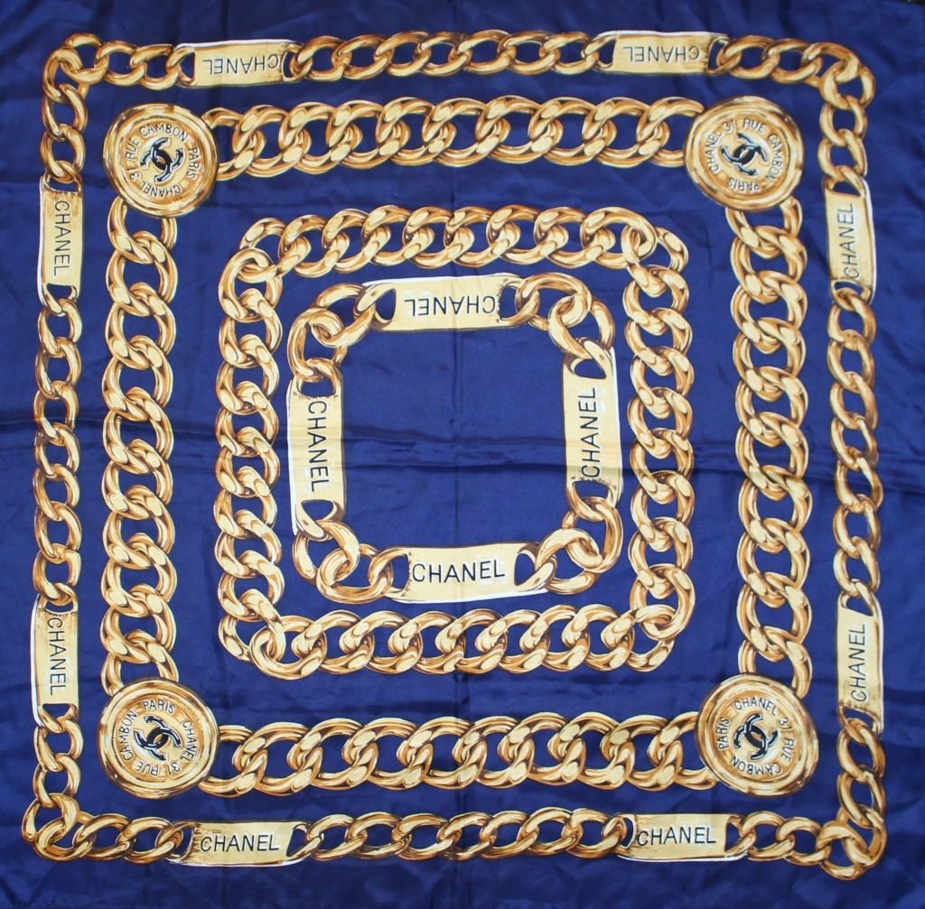 WOMANS CHANEL SILK SCARF (1 of 3)