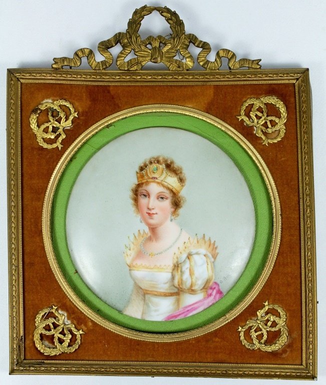 LARGE VICTORIAN PAINTING ON PORCELAIN OF A PRINCES: Measures 4" in diameter. Beautifully framed. Dates to the turn of the last century. Shipping $25 plus insurance.