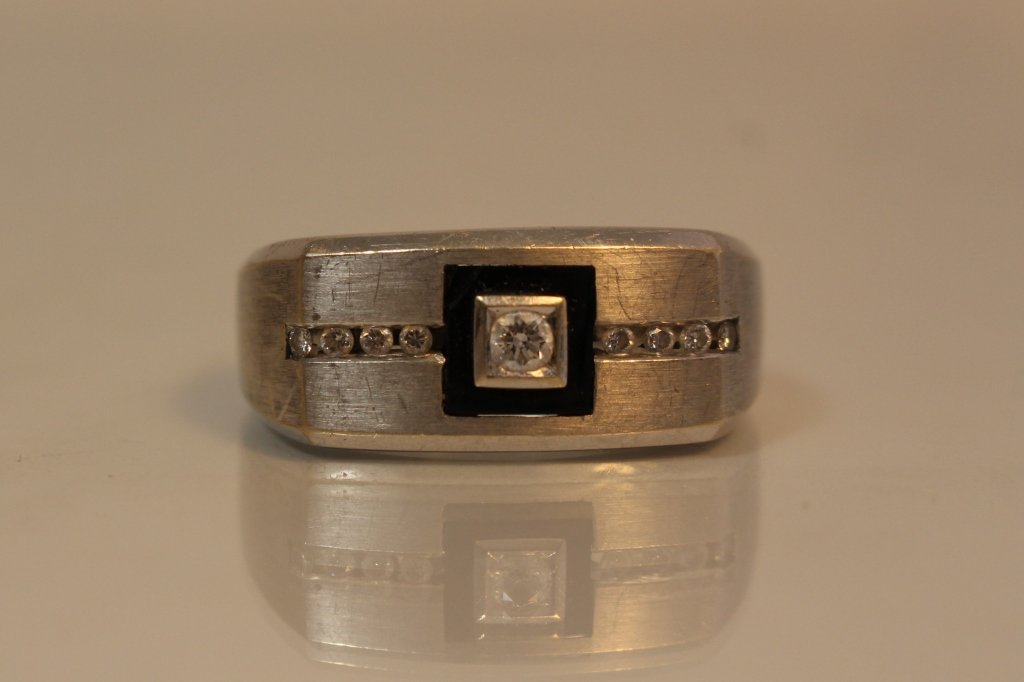 MEN'S 18KT WG AND DIAMOND ESTATE RING (1 of 5)