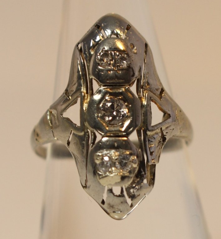 18KT WHITE GOLD & DIAMOND DECO LADIES RING (1 of 4)