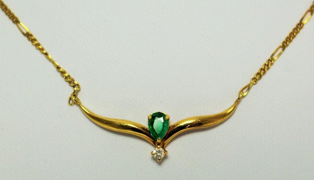 14 KT YG EMERALD AND DIAMOND DAINTY NECKLACE (1 of 4)