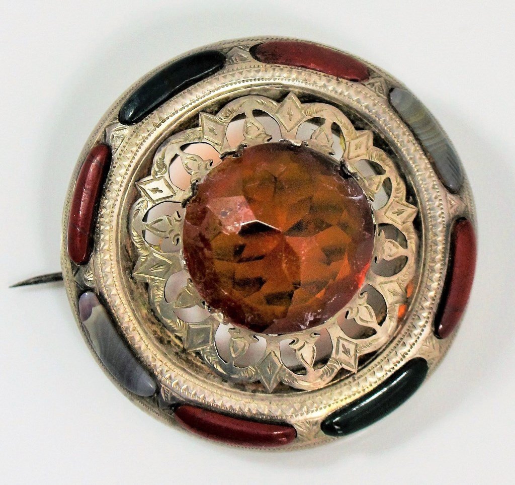 LARGE RARE ANTIQUE SCOTTISH KILT PIN (1 of 3)