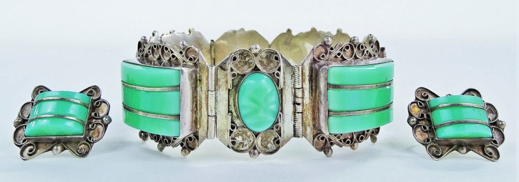 HEAVY VINTAGE MEXICAN STERLING SUITE (1 of 4)