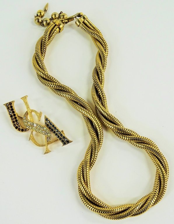 LOT OF 2 SIGNED NAPIER VINTAGE COSTUME ITEMS: 2" U.S.A. pin, and gold tone choker , total weight to be 88 grams, shipping $20 u.s. plus ins, we will combine shipping