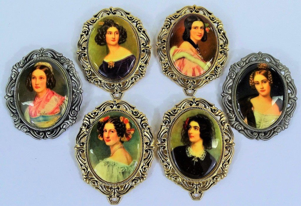 LOT OF SIX VINTAGE PLATED MINIATURE PORTRAIT PINS (1 of 2)