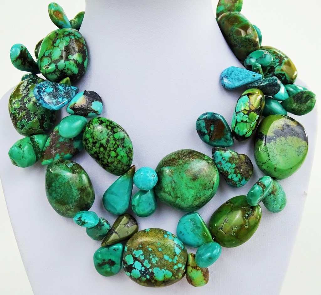 LARGE CHUNKY TURQUOISE TOGGLE NECKLACE (1 of 2)