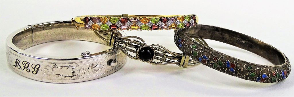 LOT OF 4 VINTAGE STERLING SILVER BANGLES (1 of 3)