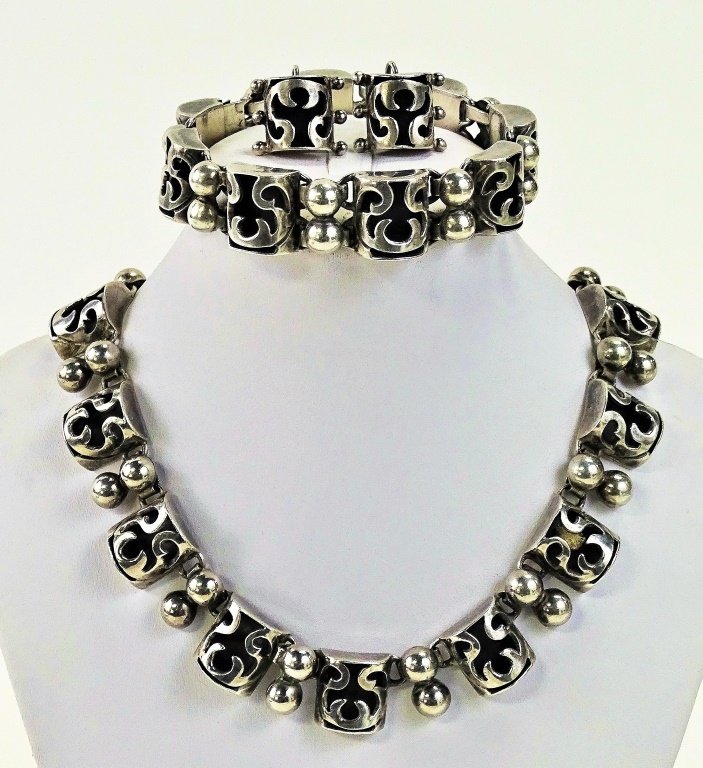 INCREDIBLE SIGNED VICTORIA DE TAXCO STERLING SUITE (1 of 5)