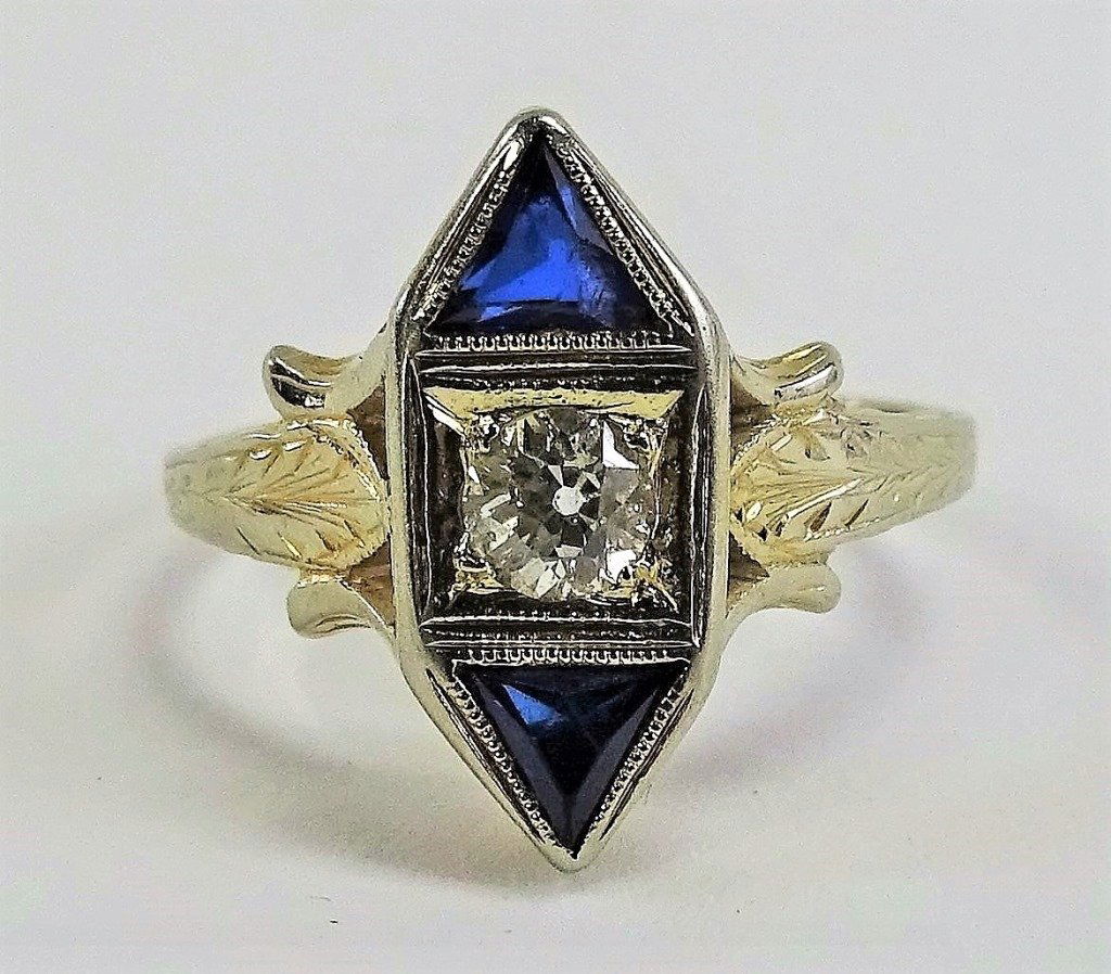 DECO 18KT WG DIAMOND AND SAPPIRE RING (1 of 3)