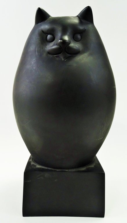 R.H. RECCHIA 1931 PERSIAN CAT STAUE ON BASE (1 of 3)