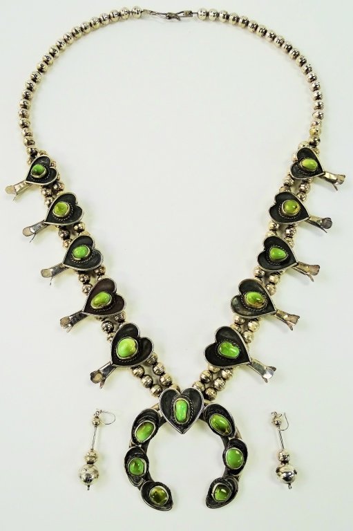 VINTAGE SQUASH BLOSSOM STERLING TURQUOISE NECKLACE (1 of 3)