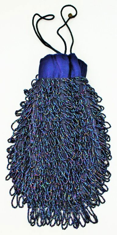 VINTAGE NAVY BEADED POUCH PURSE (1 of 2)