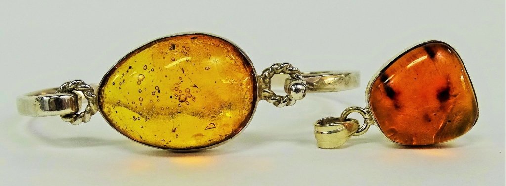 FABULOUS ANTIQUE AMBER & STERLING SILVER SUITE (1 of 5)