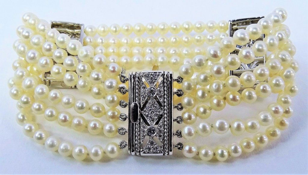 JUDITH RIPKA 18KT WHITE GOLD PEARL BRACELET (1 of 6)