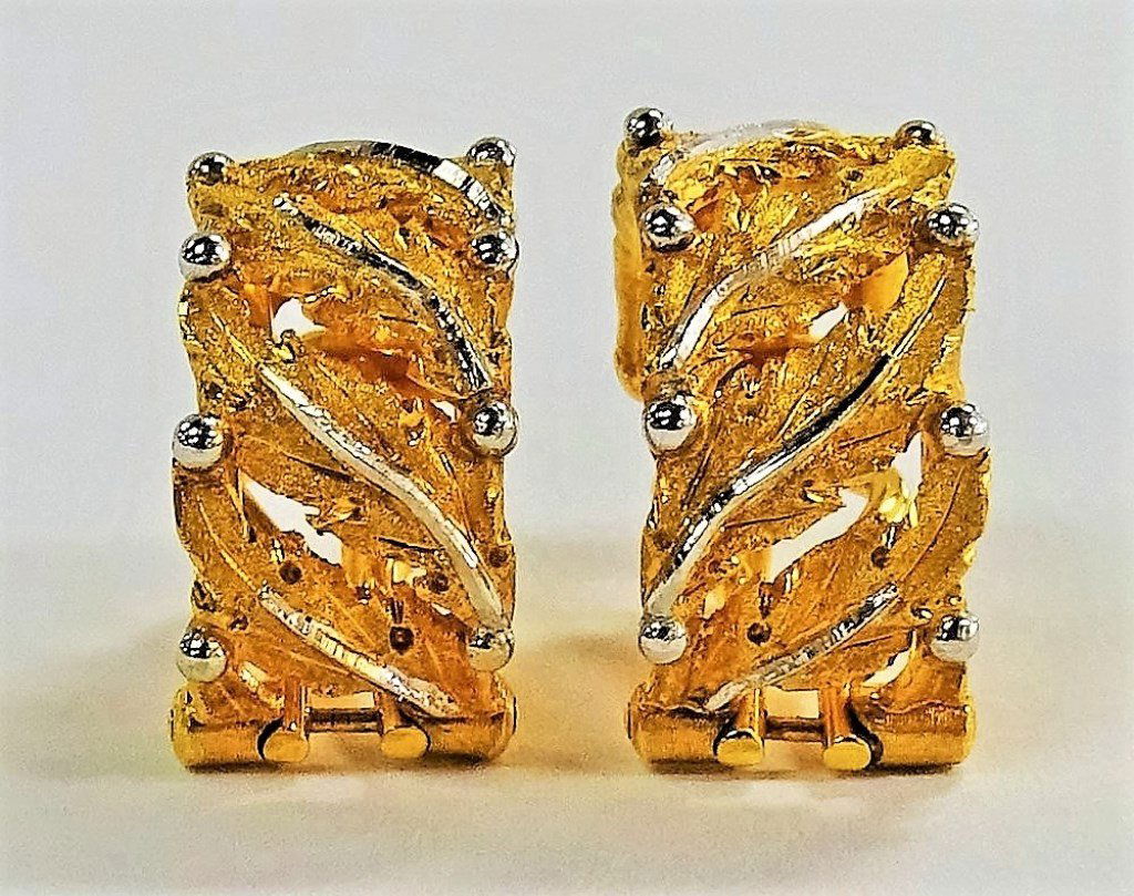 RARE BUCCELATTI 18KT TWO TONE FOIL EARRINGS (1 of 4)