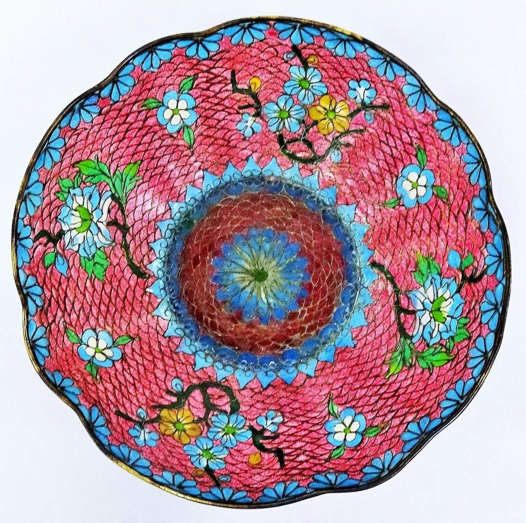 CHINESE STAINED GLASS BOWL PLIQUE A JOUR CLOISONNE: Antique Chinese Stained-Glass Bowl Plique a Jour Cloisonne Enamel. Measures 6" diameter. We will not ship this item but can recommend one of our local shippers.