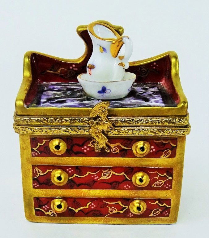 ROCHARD LIMOGES HAND PAINTED PILL BOX OF A DRESSER (1 of 5)